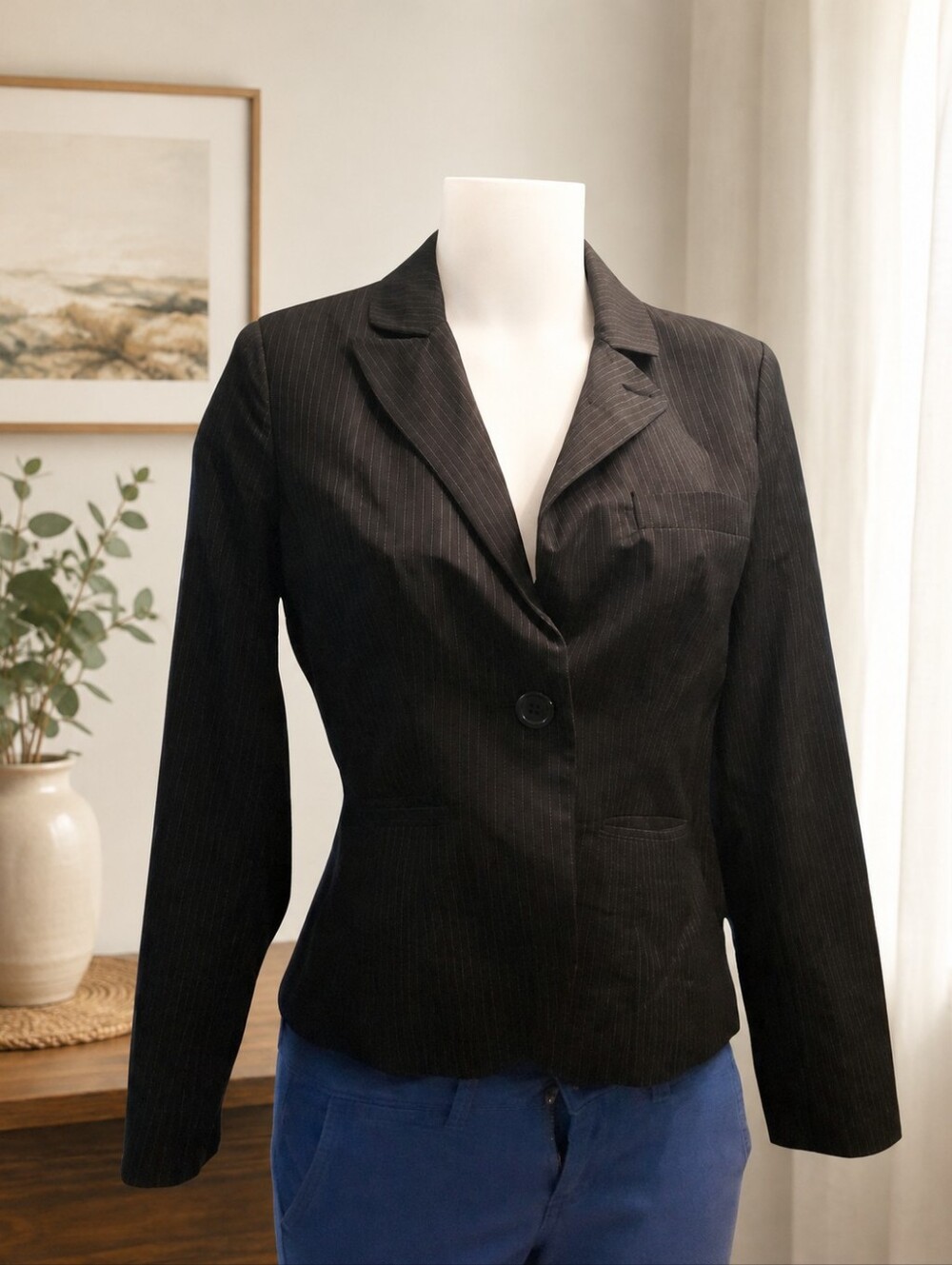 size M twenty one pin striped Blazer